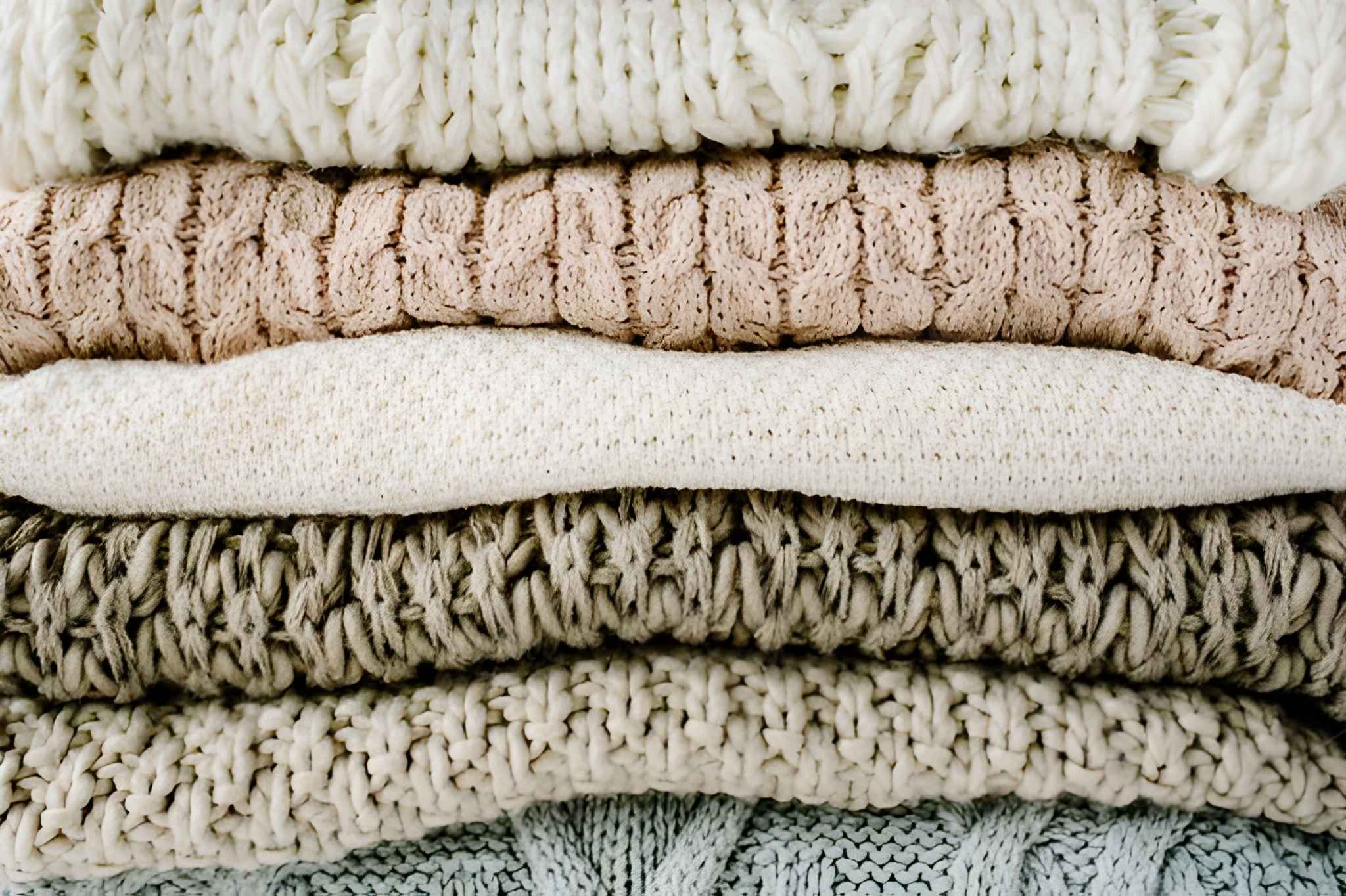 Low- Quality Fabric vs Premium Fabric: The Difference People Notice Instantly